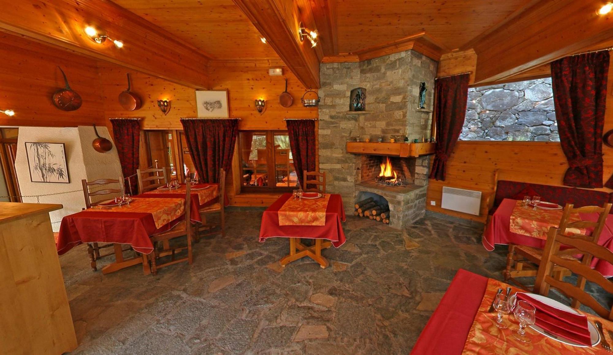 Hotel Les Chalets Brides-les-Bains Zewnętrze zdjęcie