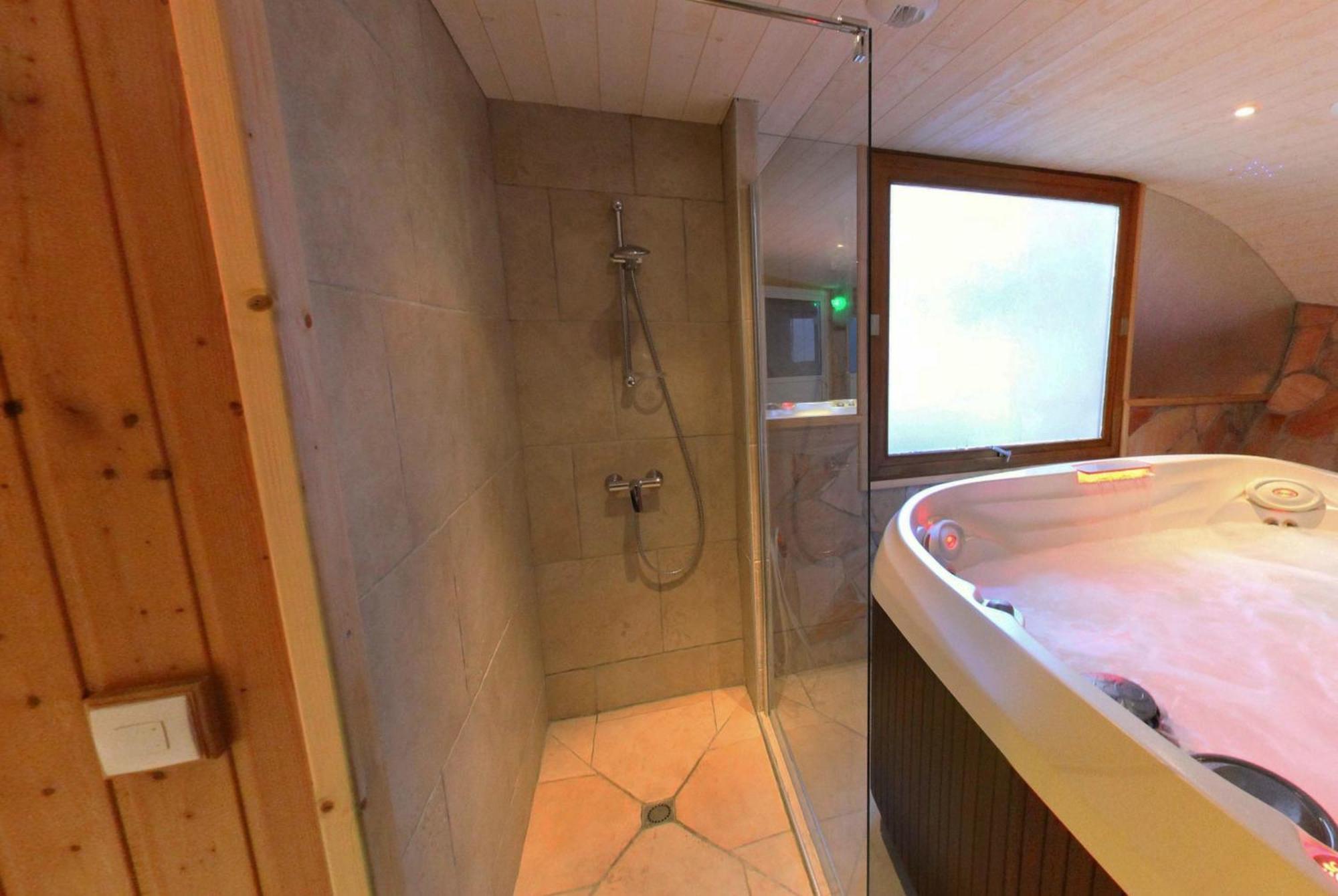 Hotel Les Chalets Brides-les-Bains Zewnętrze zdjęcie